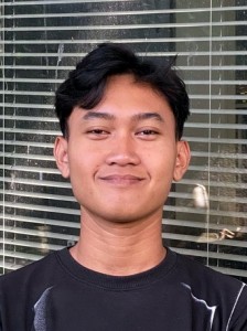 Ari 05 341x455pxl
